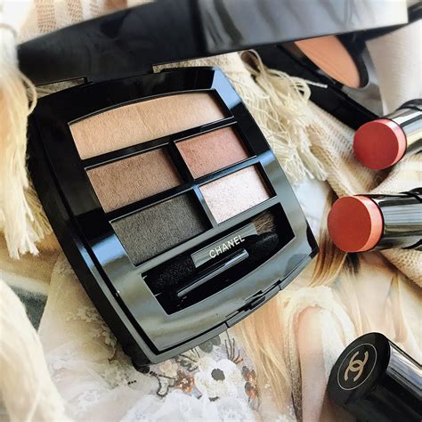 chanel travel makeup palette altitude|Chanel les beiges eyeshadow intense.